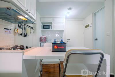 Apartemen Springlake Summarecon Bekasi - Spacious and Modern 2BR Springlake Summarecon Bekasi Apartment By Travelio