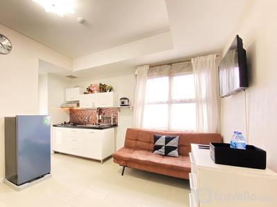 Apartemen Parahyangan Residence - Comfy and Modern 2BR Apartment at Parahyangan Residence By Travelio