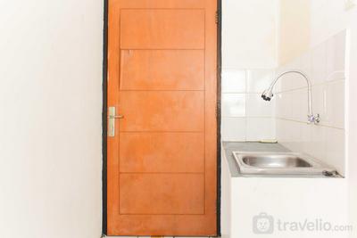 Apartemen Menara Cawang - Unfurnished 2BR with AC at 16th Floor Menara Cawang Apartment By Travelio