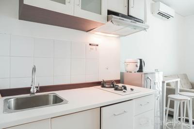 Apartemen Woodland Park Residence - Comfort 1BR Apartment with Study Room at Woodland Park Residence By Travelio