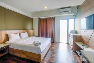 Modern and Cozy Studio Park View Condominium Apartment By Travelio