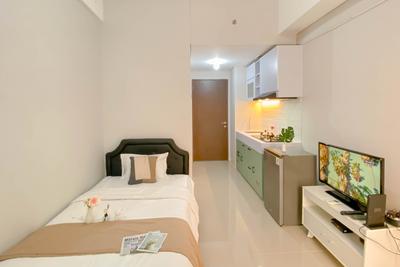 Convenient Studio Apartment at Transpark Juanda Bekasi Timur By Travelio