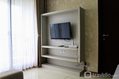 Minimalist 1BR Apartment at M-Town Signature By Travelio