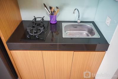 Apartemen B Residence - Cozy and Lovely Studio Apartment at B Residence By Travelio
