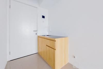 Apartemen Urbantown Serpong - Unfurnished Studio with AC at 23rd Floor Urbantown Serpong Apartment By Travelio