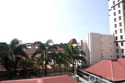 Apartemen Majesty - Cozy and Modern 2BR at Majesty Apartment By Travelio