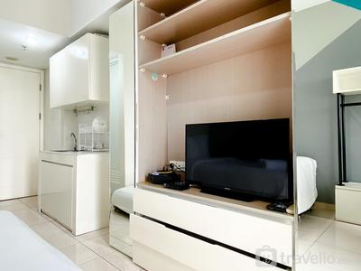 Apartemen Springlake Summarecon Bekasi - Modern and Nice Studio at Springlake Summarecon Bekasi Apartment By Travelio