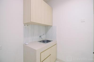 Apartemen Sentul Tower - Unfurnished Studio Room with AC at 10th Floor Sentul Tower Apartment By Travelio