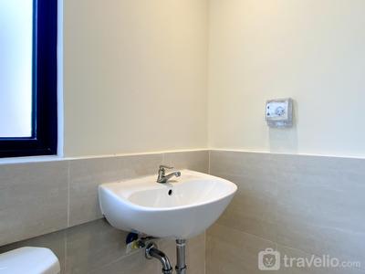 Apartemen Meikarta - Homey and Simply 2BR Unfurnished at Meikarta Apartment By Travelio