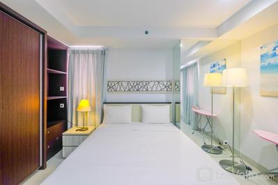 Apartemen Azalea Suites - Tranquil Studio Azalea Suites Apartment By Travelio