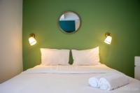 Well Appointed and Homey Studio at West Vista Apartment By Travelio