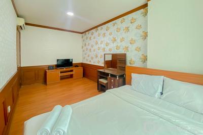 Apartemen Woodland Park Residence - Comfy and Minimalist 1BR Apartment at Woodland Park Residence By Travelio