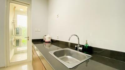 Apartemen CitraLake Suites - Good and Warm 1BR at CitraLake Suites Apartment By Travelio