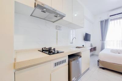 Apartemen Sky House BSD - Great Choice and Homey Studio Room Sky House BSD Apartment By Travelio