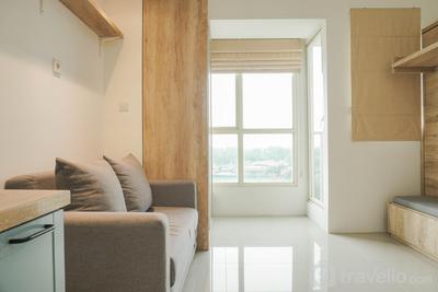 Nice and Cozy Studio at Silk Town Apartment By Travelio