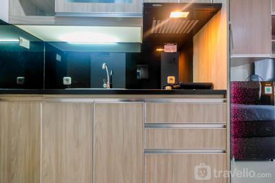 Apartemen Grand Dhika City Jatiwarna - Stylish and Posh Studio Grand Dhika City Apartment By Travelio