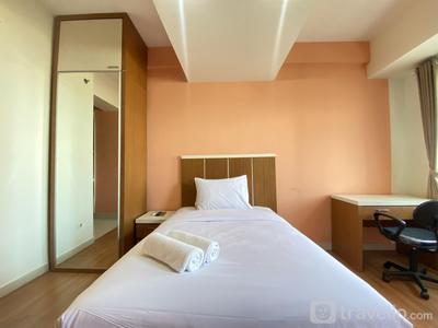 Comfy Studio Room Apartment at Oxford Jatinangor By Travelio