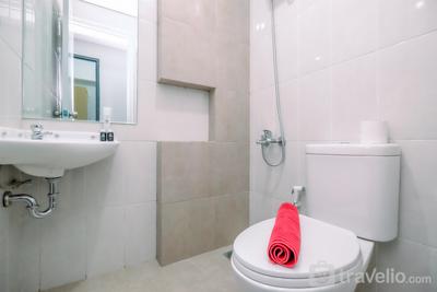 Apartemen Royal Heights - Well Furnished and Comfy 2BR at Royal Heights Apartment By Travelio
