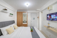 Simple Look Studio at Apartment Bassura City near Mall By Travelio