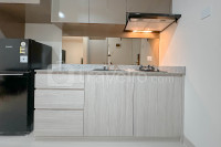 Apartemen Grand Sungkono Lagoon - Modern and Cozy 1BR at Grand Sungkono Lagoon Apartment By Travelio