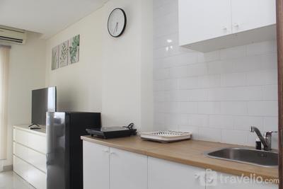 Apartemen Grand Dhika City Jatiwarna - Comfort and Homey Studio at Grand Dhika City Jatiwarna Apartment By Travelio