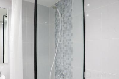 Apartemen Tokyo Riverside PIK 2 - Pleasurable and Modern 2BR Tokyo Riverside PIK 2 Apartment By Travelio