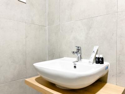 Apartemen Pollux Chadstone - Minimalist and Strategic Studio at Pollux Chadstone Apartment By Travelio