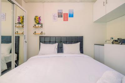 Apartemen Green Pramuka City - Studio Room at Green Pramuka City Apartment By Travelio