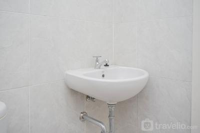 Apartemen Parkland Avenue - 2BR Unfurnished Parkland Avenue Apartment with AC and Kitchen Set By Travelio