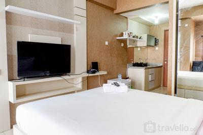 Apartemen Pavilion Permata - Modern Studio at Pavilion Permata Apartment Near Exit Tol By Travelio