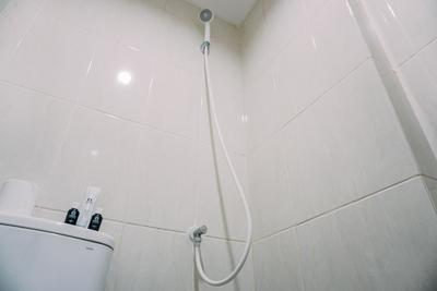 Apartemen Osaka Riverview PIK 2 - Fancy and Nice 2BR Osaka Riverview PIK 2 Apartment By Travelio