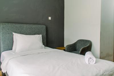Apartemen Emerald Bintaro - Cozy and Warm Studio Room (No Kitchen) at Emerald Bintaro Apartment By Travelio