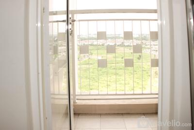 Apartemen Springlake Summarecon Bekasi - Comfort Living 3BR at Springlake Summarecon Bekasi Apartment By Travelio