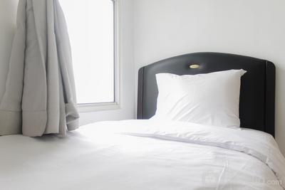 Apartemen Madison Park - Comfortable 2BR Madison Park Apartment By Travelio