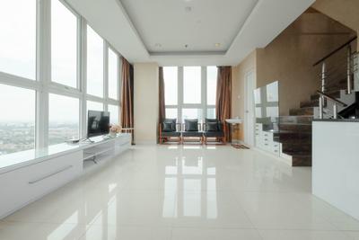 Spacious Pent House 3BR at Sunter Park View Apartment By Travelio