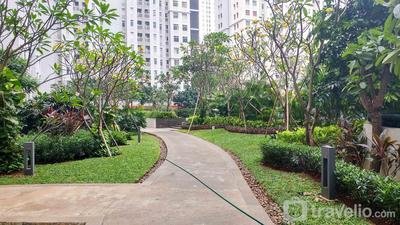 Apartemen Green Bay Pluit - Nice Designed 2BR with Pool View at Green Bay Pluit Apartment By Travelio