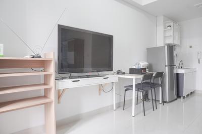 Apartemen Westmark Tanjung Duren - Comfort and Cozy Living Studio Room at Westmark Tanjung Duren Apartment By Travelio
