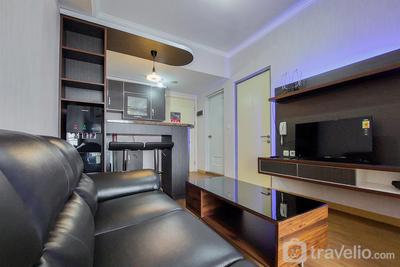 1BR with Extra Room Apartment Cozy Style M-Town Residence By Travelio