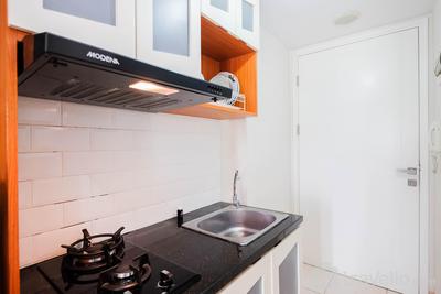 Apartemen Springlake Summarecon Bekasi - Simply Good Studio Room Apartment at Springlake Summarecon By Travelio