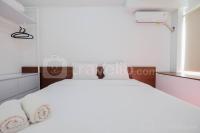 Town View 1BR at Patraland Urbano Apartment By Travelio