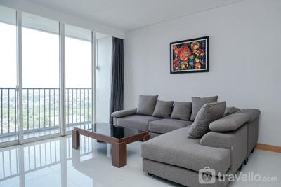 Big Size with City View 3BR at Lexington Apartment By Travelio