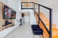 Good Deal and Comfortable Studio Loft at Kingland Avenue Apartment By Travelio