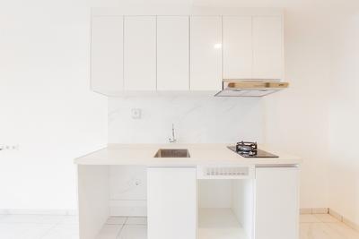 Apartemen Sky House Alam Sutera - Unfurnished Studio with AC at 28th Floor Sky House Alam Sutera Apartment By Travelio