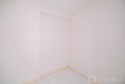 Apartemen Podomoro Golf View - Unfurnished 2BR with AC at 23rd Floor Podomoro Golf View Apartment By Travelio