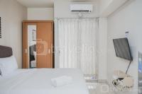 Furnished and Simple Living Studio Serpong Greenview Apartment By Travelio