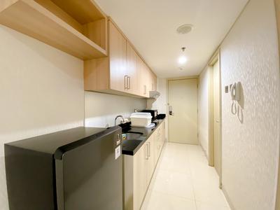 Apartemen The Pinnacle - Good and Homey Studio at The Pinnacle Apartment By Travelio