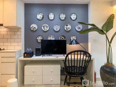 Apartemen The Nest Puri - Comfy and Cozy Design Studio Room The Nest Puri Apartment By Travelio