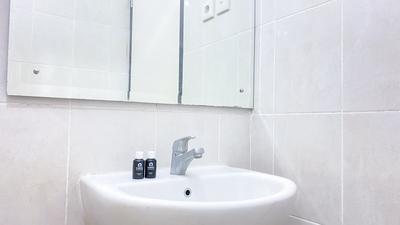 Apartemen Nifarro Park - Cozy Studio at Nifarro Park Apartment By Travelio