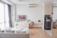 Apartemen Capitol Suites - Comfortable Studio Room at Capitol Suites Apartment By Travelio