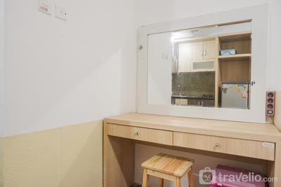 Apartemen Green Park View - Warm and Minimalist Studio at Green Park View Apartment By Travelio
